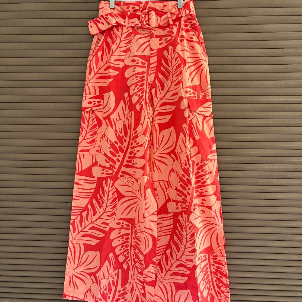 NWOT SHORE WIDE LEG SIZE XS PANTS